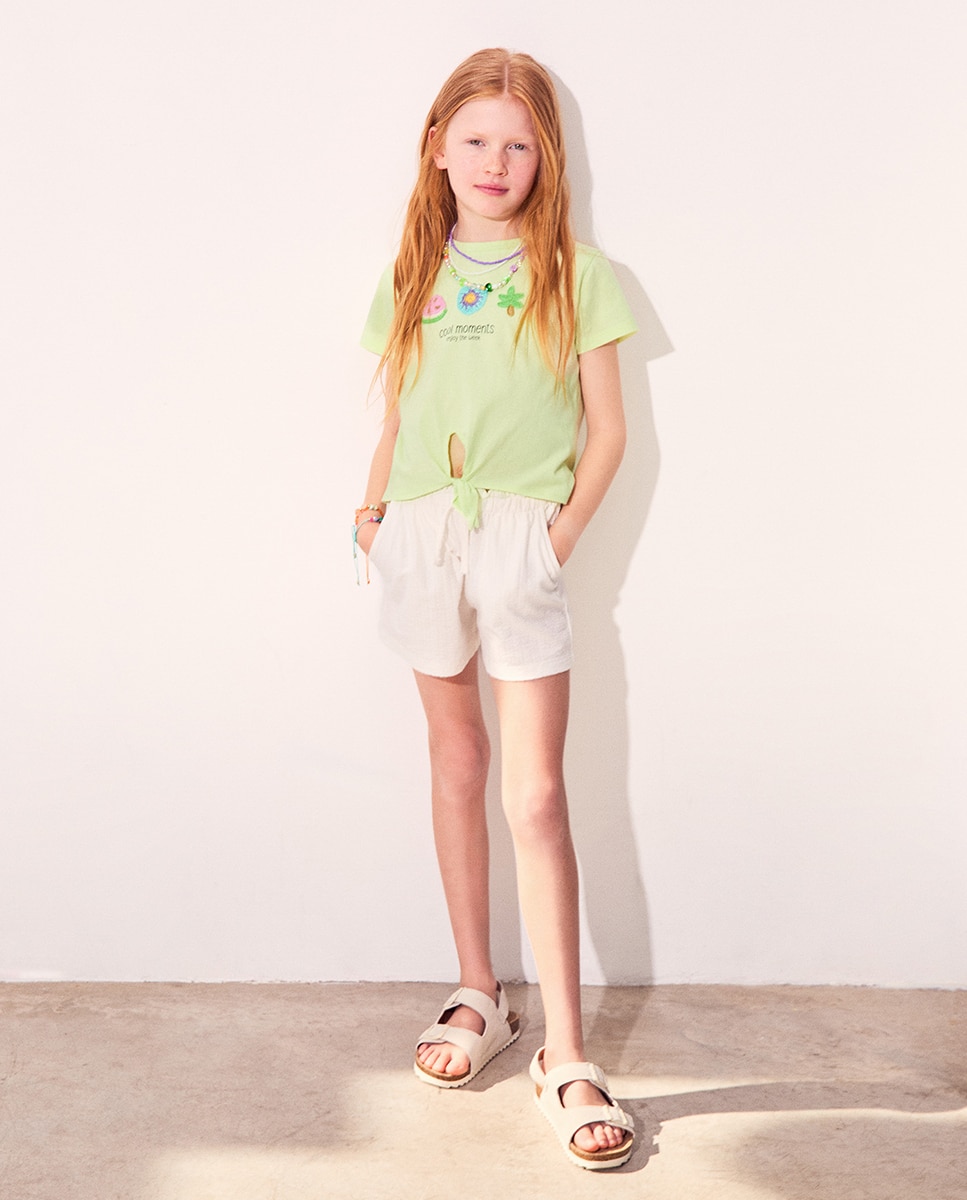 Imagen 0 de Short liso efecto rayas