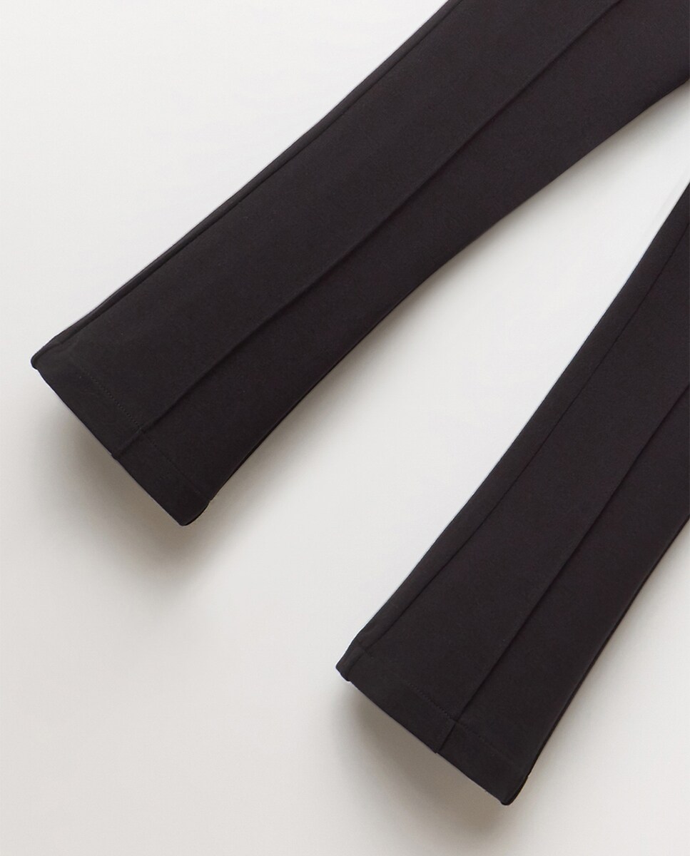 Leggings à Boca de Sino de Malha Preto-3