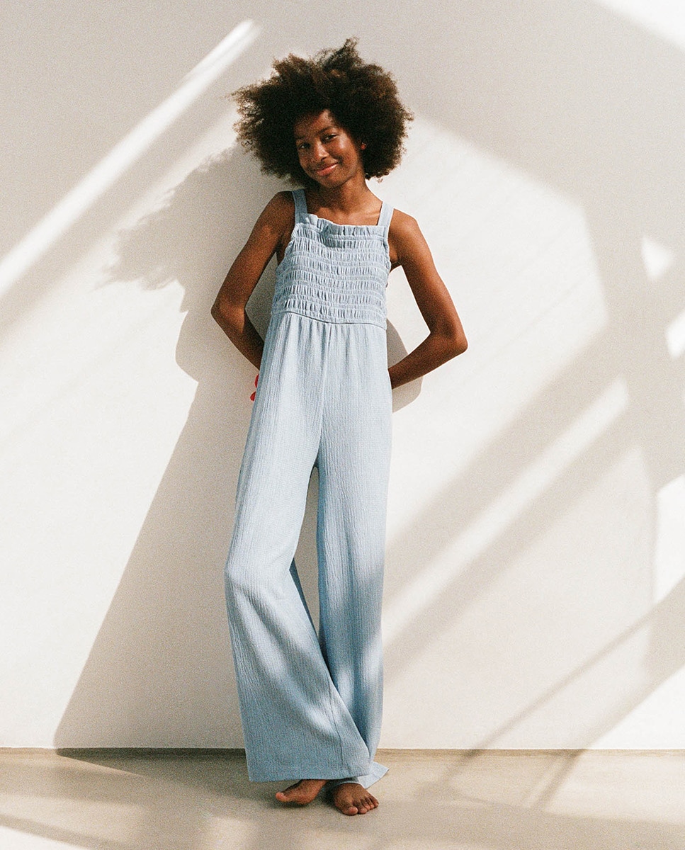 Imagem 0 de Macacão com Estrutura