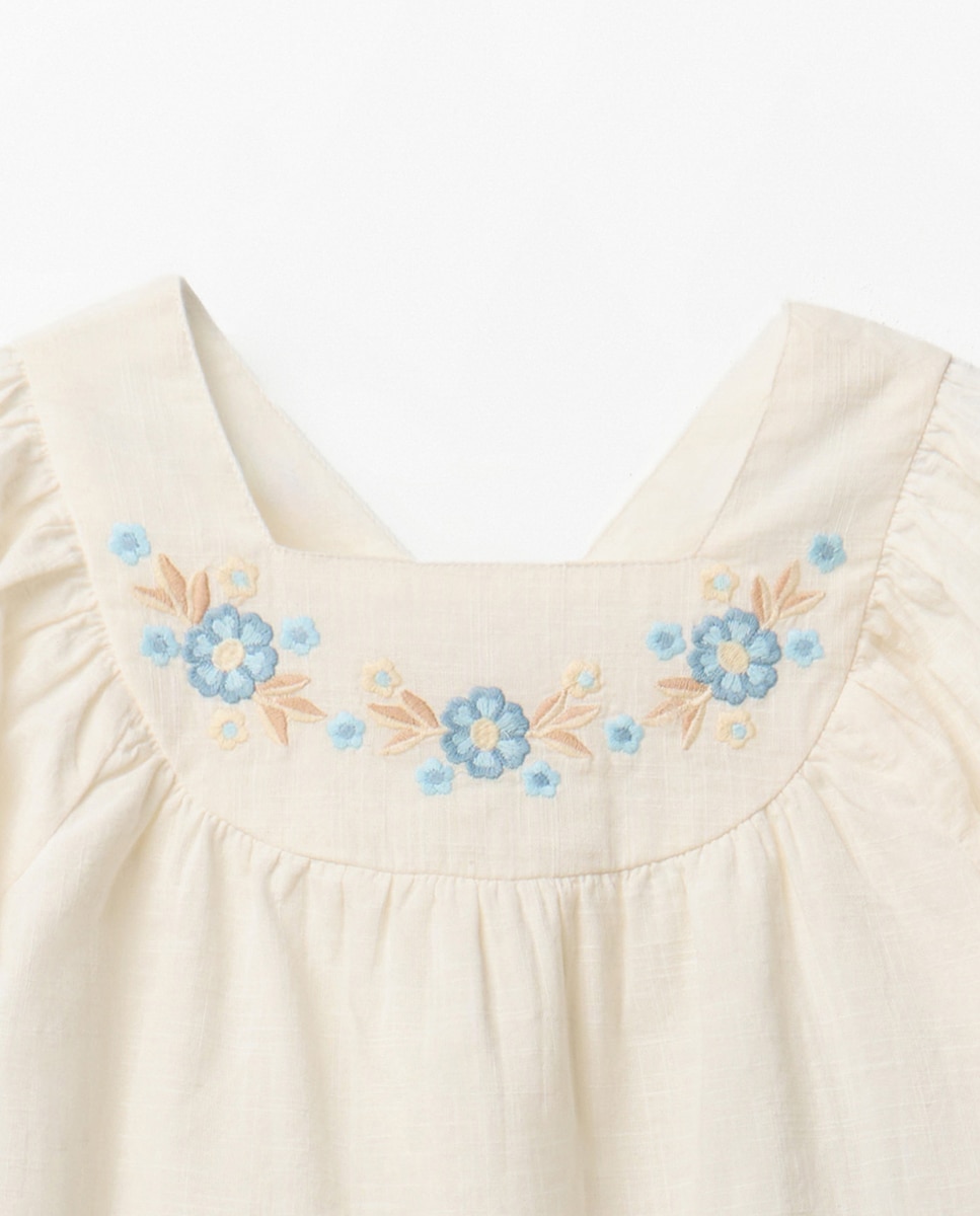 Blusa com peça superior bordada Sfera Cru-2