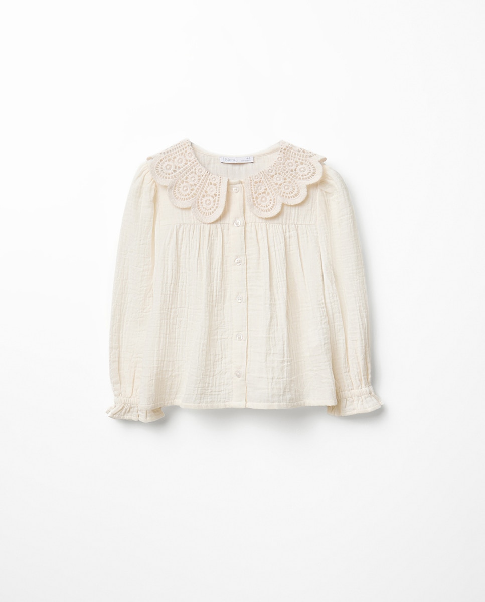 Imagem 0 de Blusa Ondulada com Gola com Fantasia