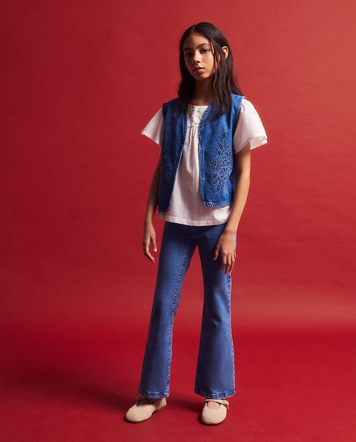 Imagen 0 de Chaleco denim bordados