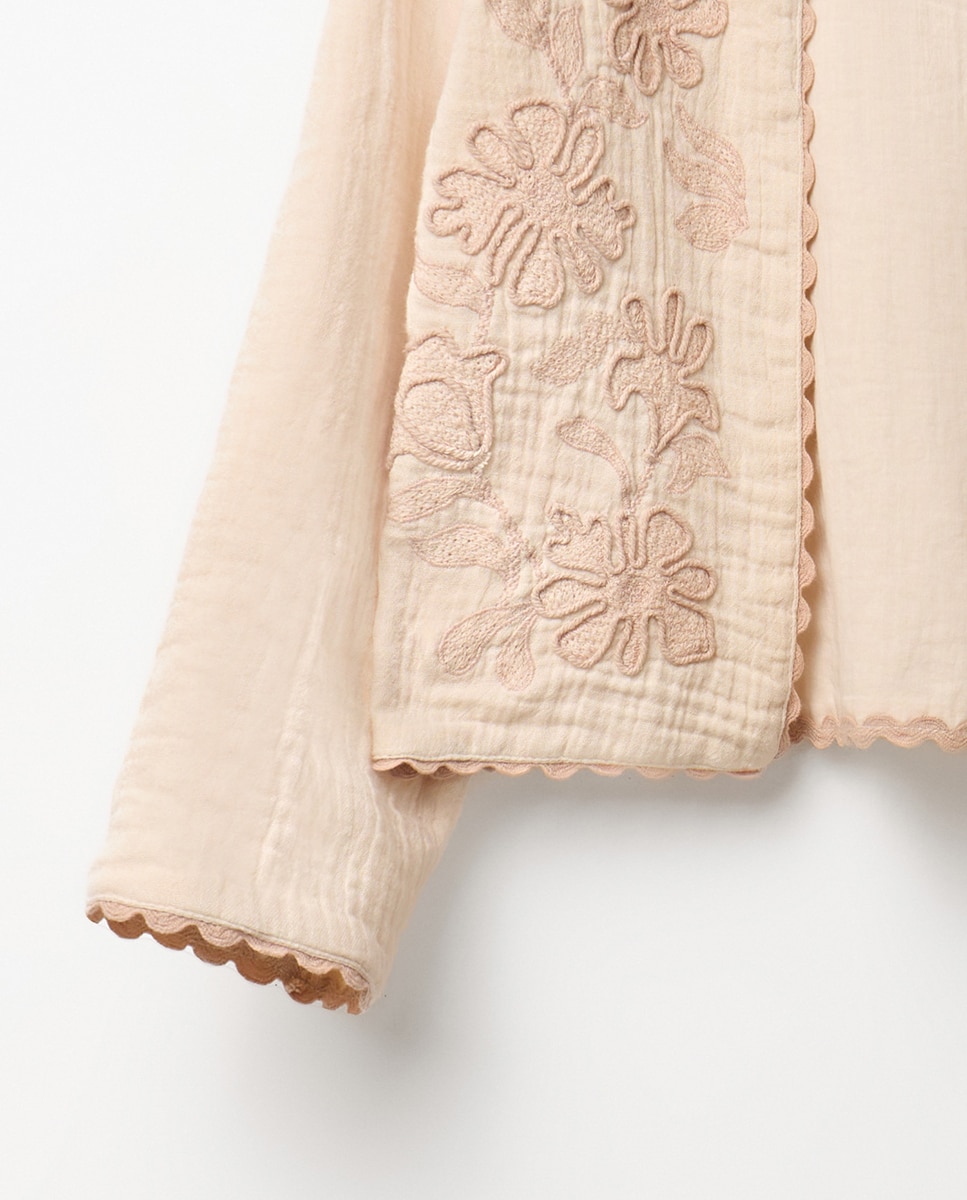 Kimono Ondulado com Bordados Cru-6