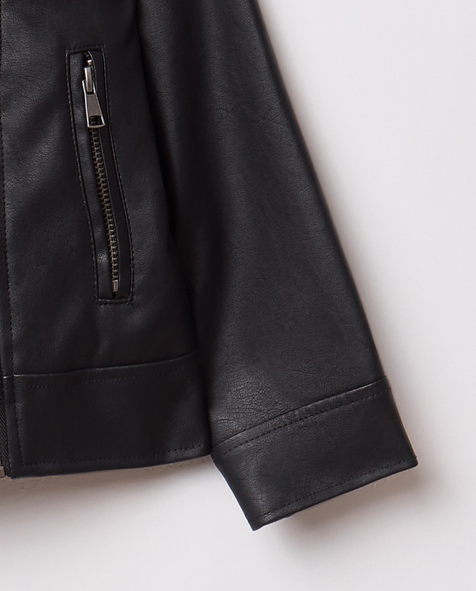 Blusão Biker com Efeito de Pele Preto-3