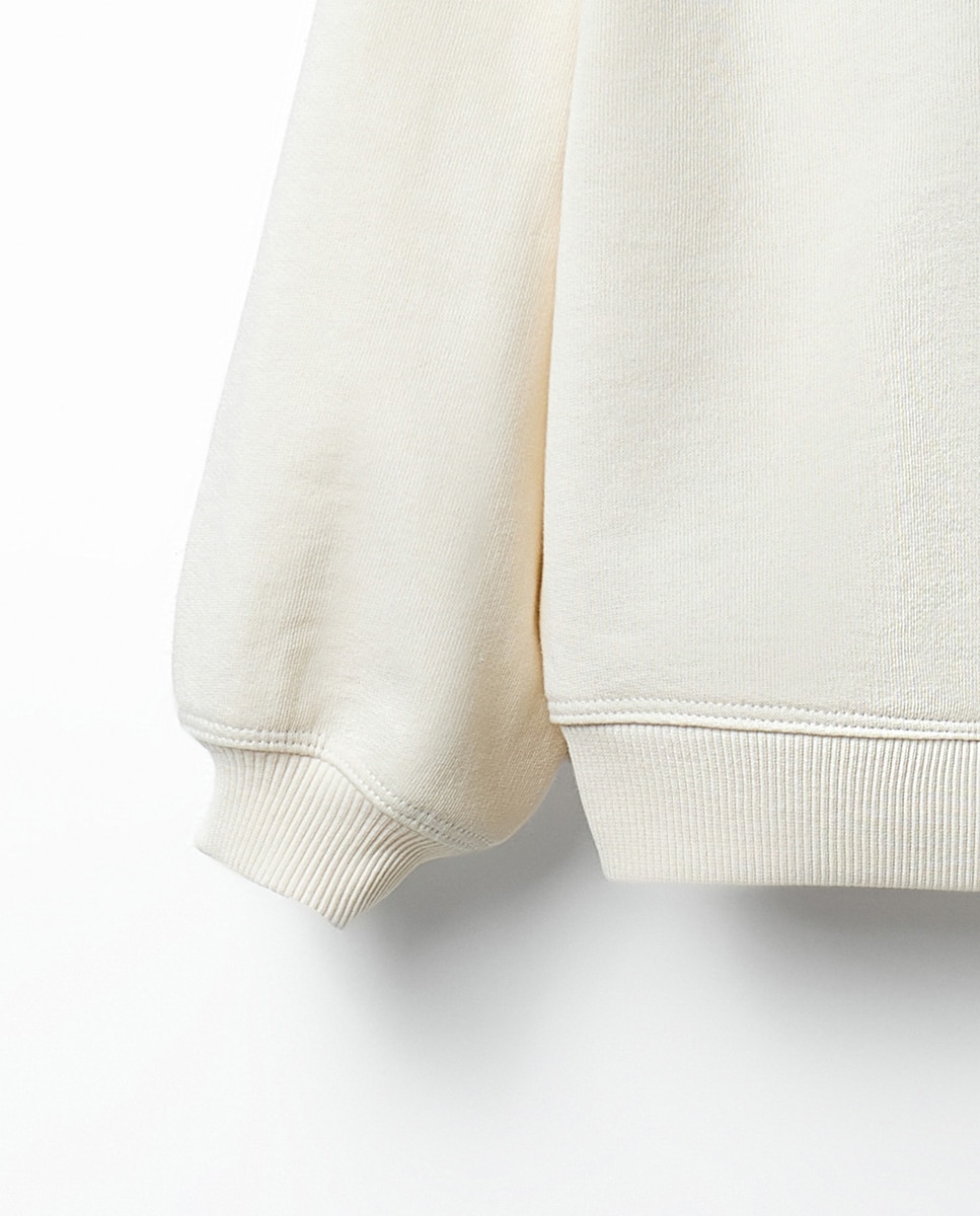 Sweatshirt com Peitilho Bordado Sfera 120 Cru-3