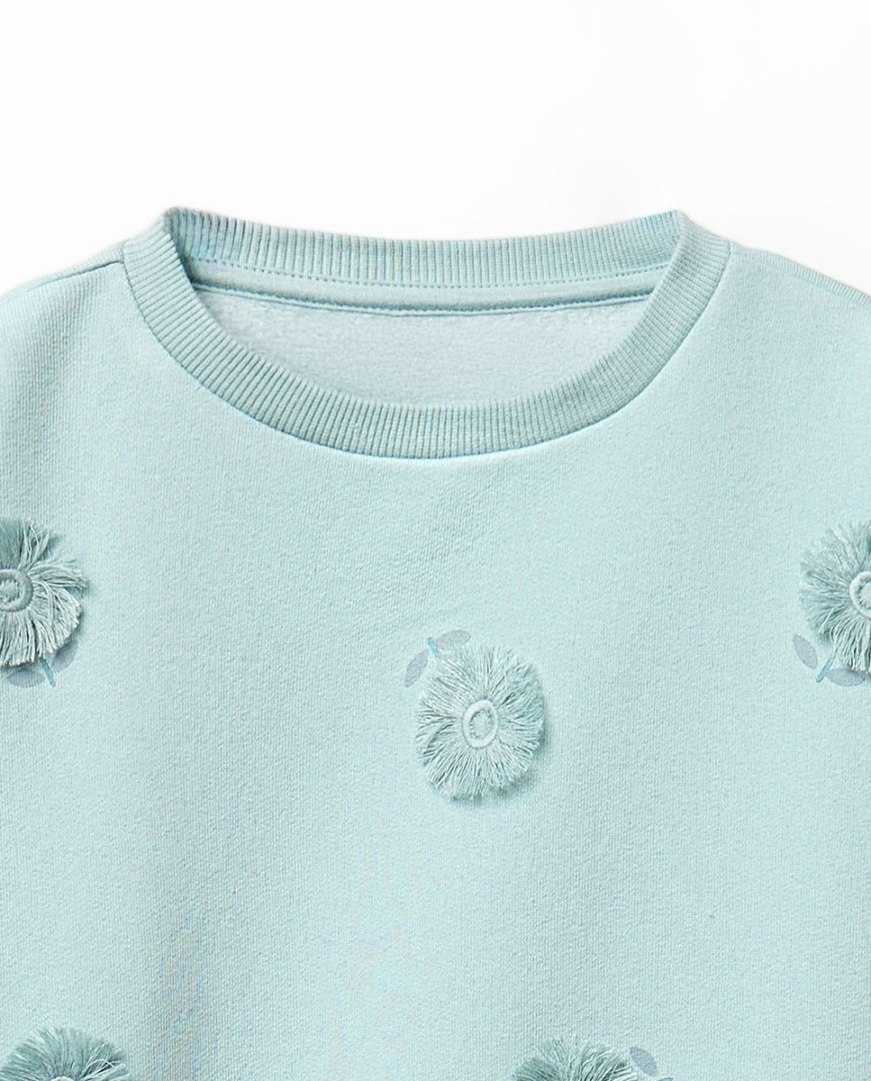 Sweatshirt com Estampado Floral e Franjas 582 Verde Água-2
