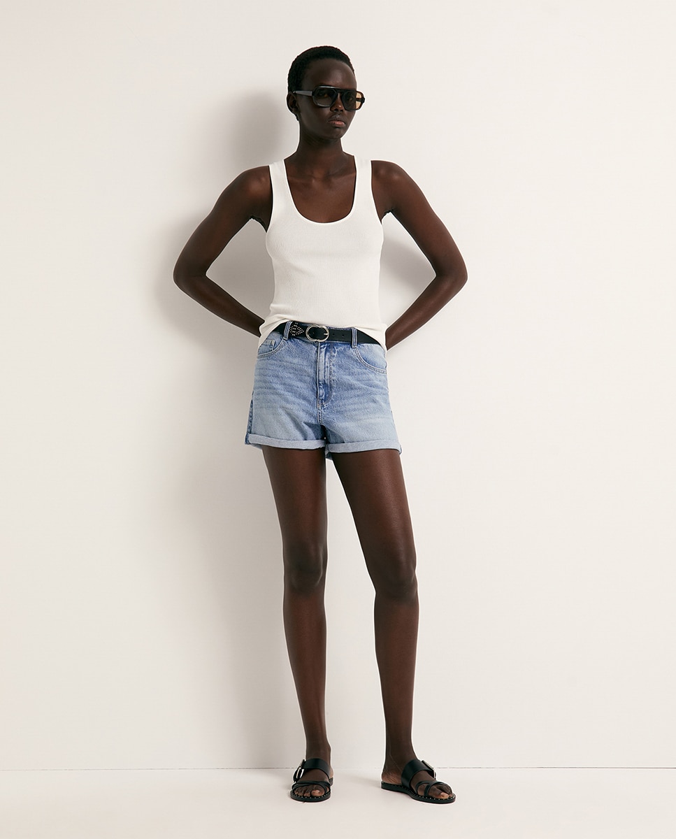 Sfera - Jeans short relajado.