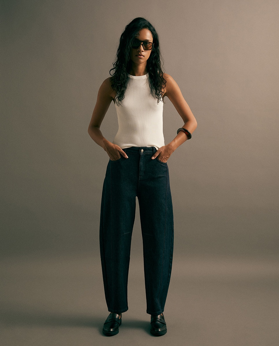 Imagem 0 de Jeans Barrel com Cintura