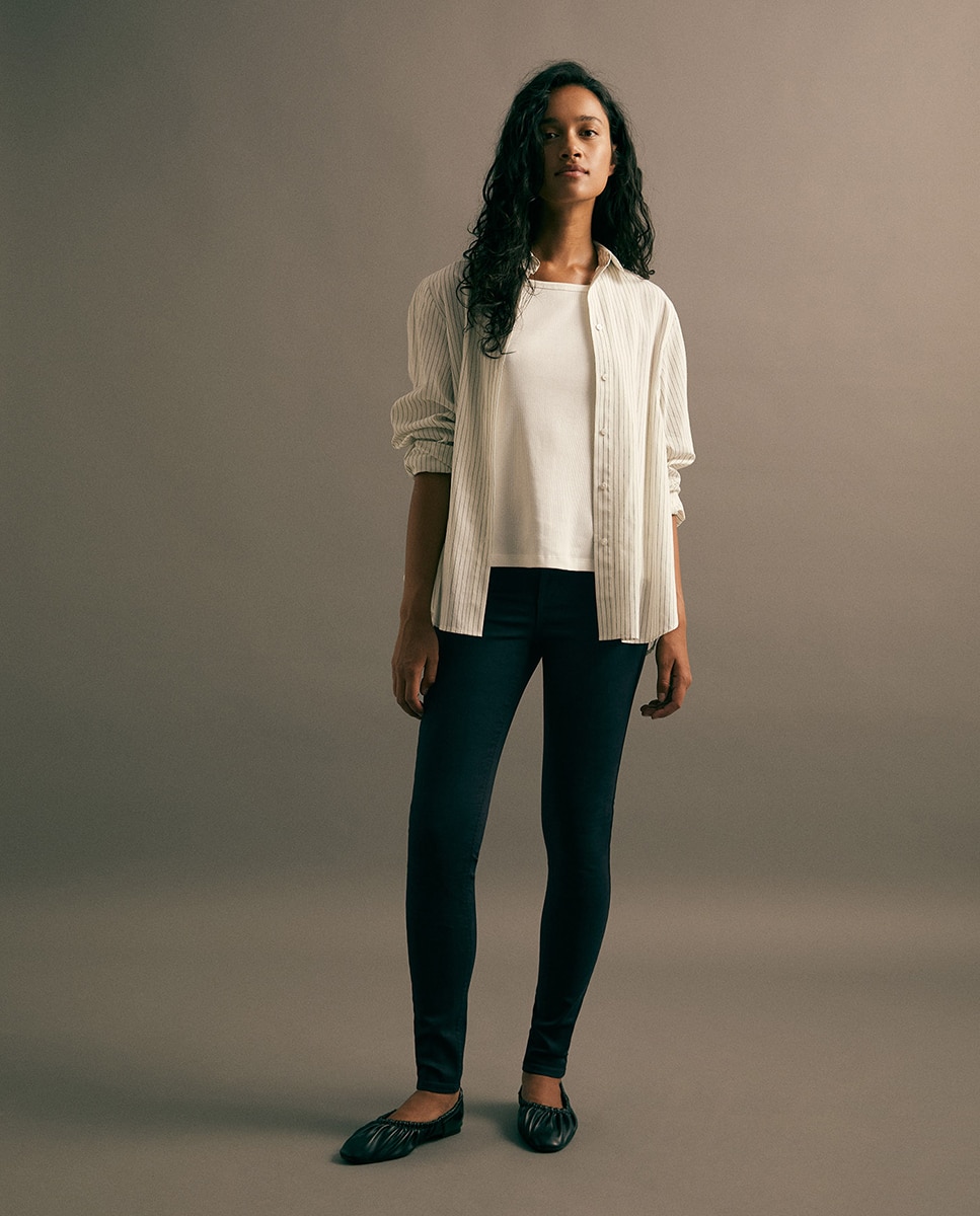 Imagem 0 de Jeans Super Skinny com Cintura Média