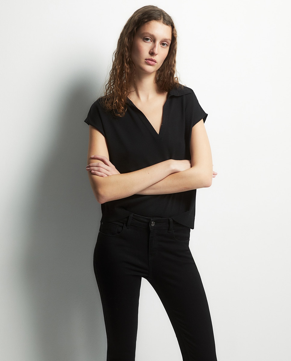 Jeans de Cintura Subida Preto-3