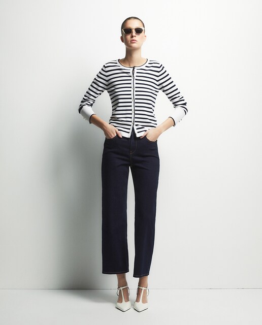 Imagem 0 de Jeans Largas pelo Tornozelo