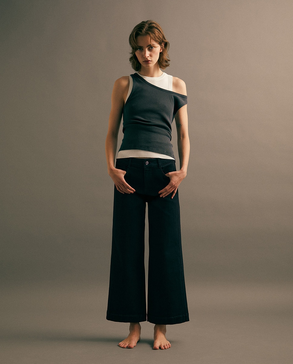 Imagem 0 de Jeans Tipo Culotte com Cintura Subida