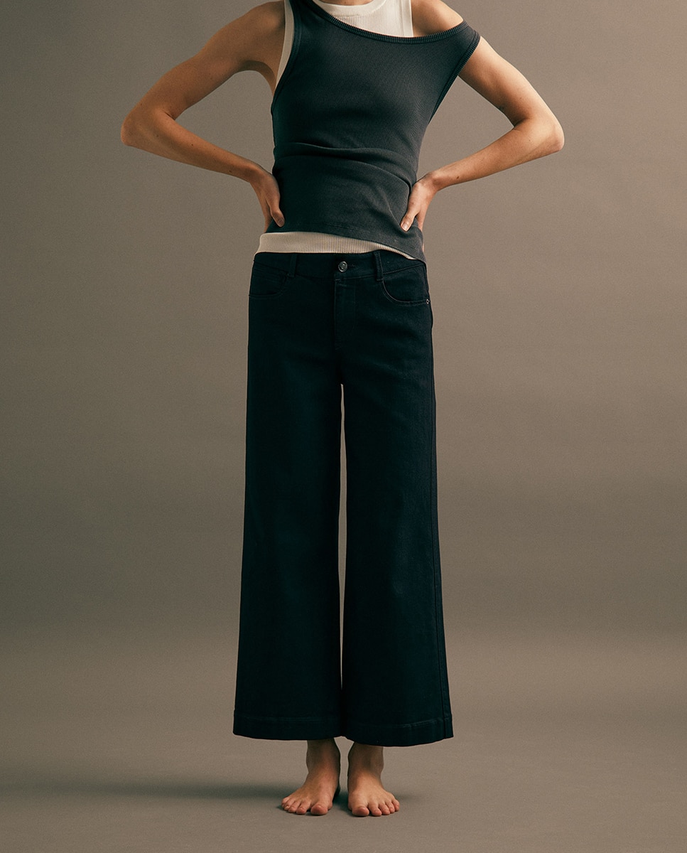Jeans Tipo Culotte com Cintura Subida Preto Intenso-2