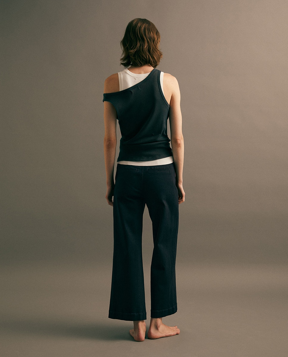 Jeans Tipo Culotte com Cintura Subida Preto Intenso-5