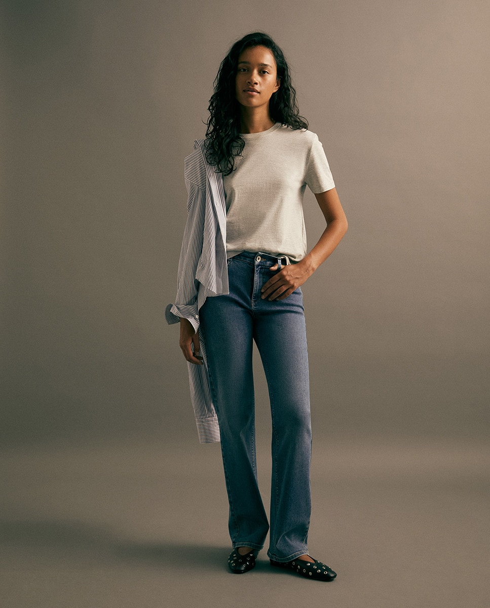 Imagem 0 de Jeans Straight de Cintura Subida