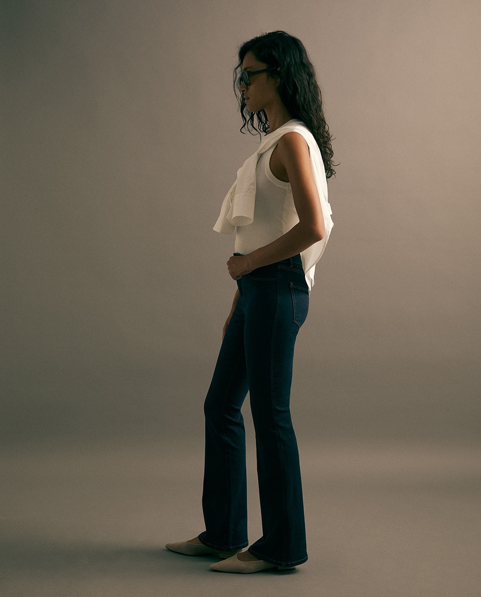 Jeans Bootcut com Cintura Subida Índigo-4