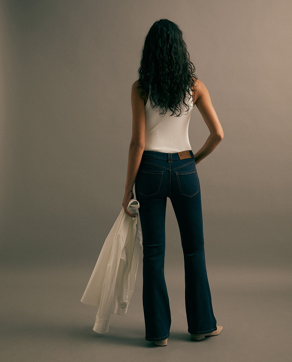 Jeans Bootcut com Cintura Subida Índigo-5