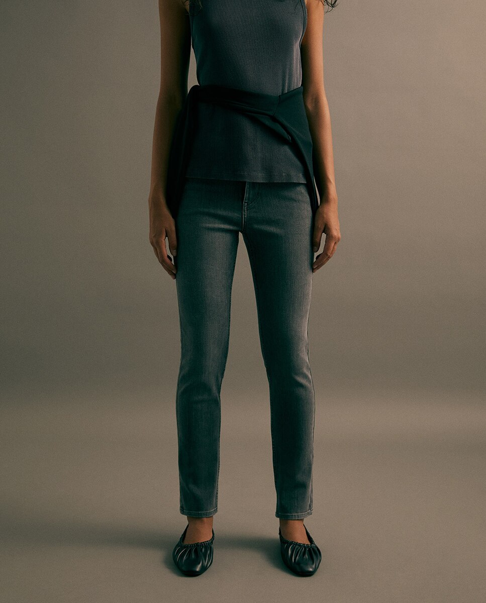 Jeans Skinny com Cintura Subida Cinzento-2