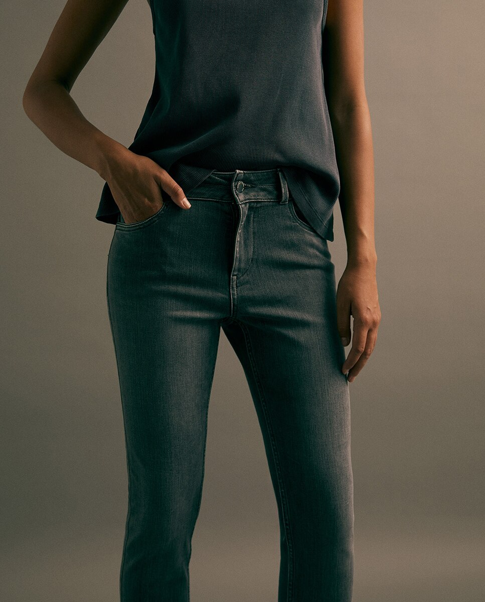 Jeans Skinny com Cintura Subida Cinzento-3