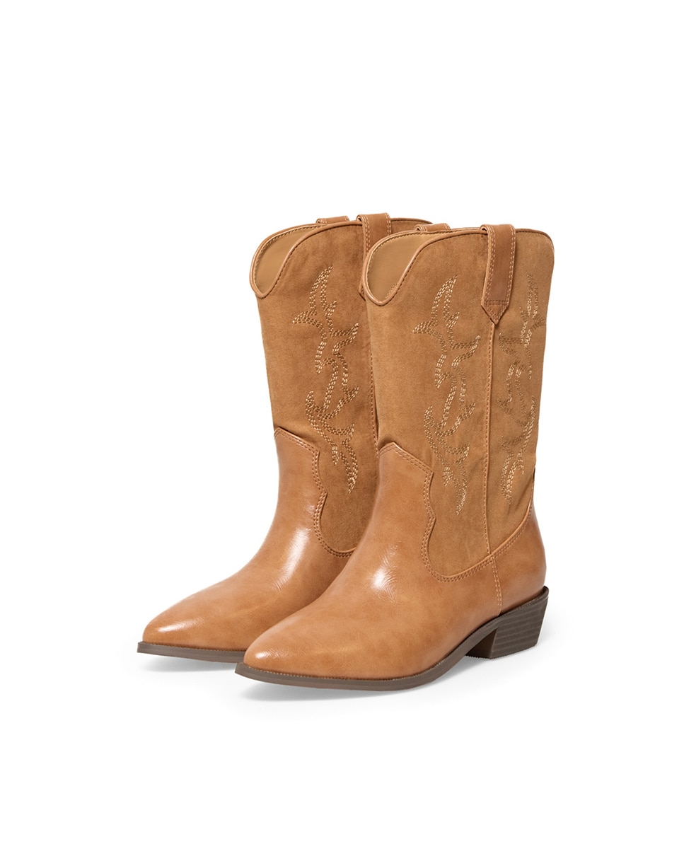 Imagem 0 de Botas de Cowboy Combinadas