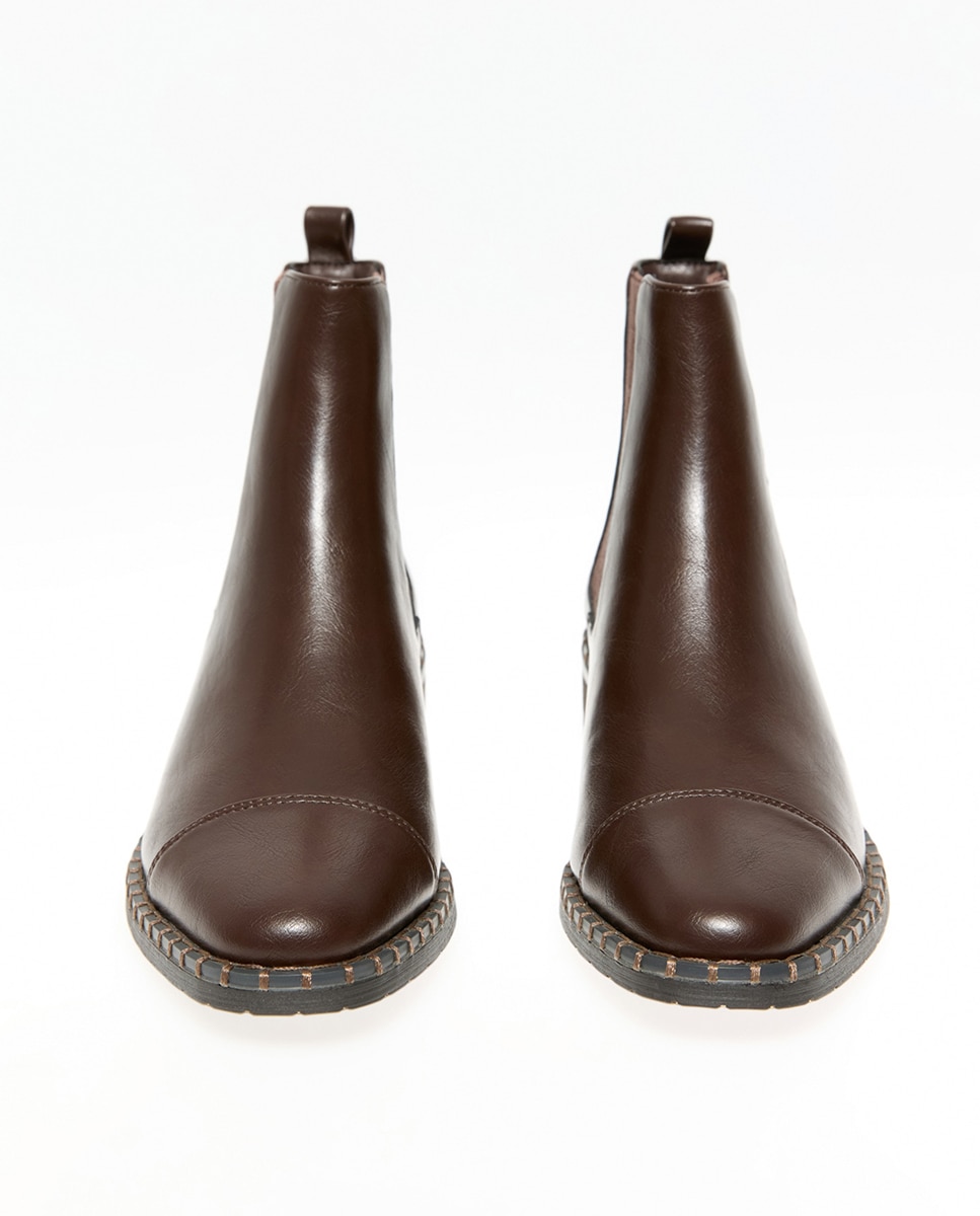 Botins Chelsea com Stitching Chocolate-2