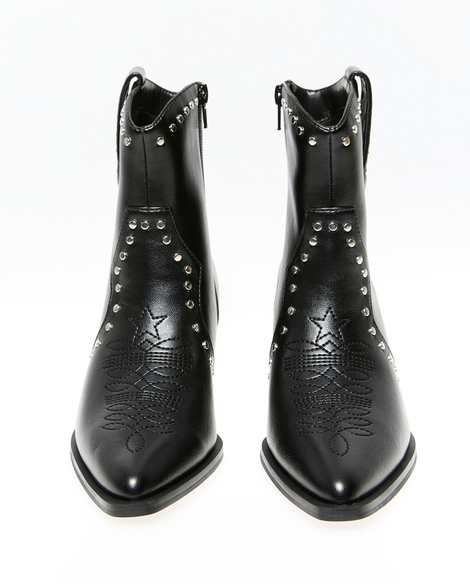 Botins Tipo Bowboy com Tachas Preto-3