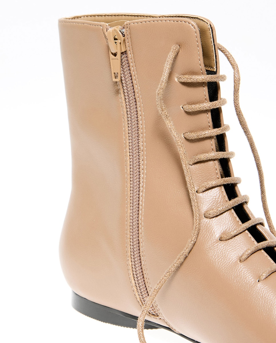 Botins Rasos com Atacadores Vison Claro-4