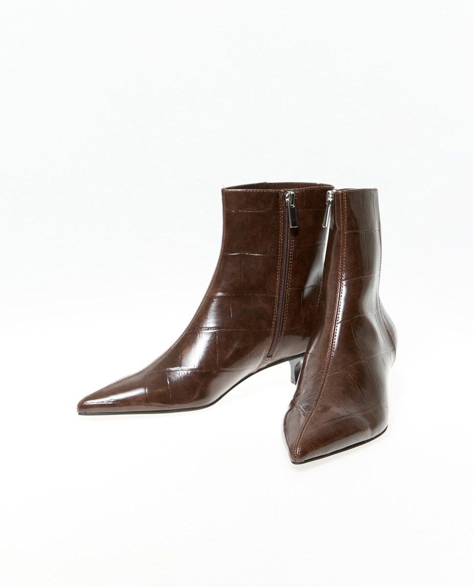 Botins com Biqueira Croco Castanho-3