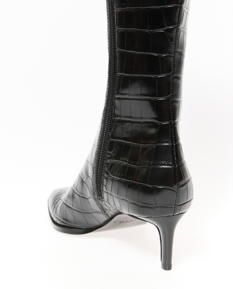 Botas com Biqueira Croco Preto-4