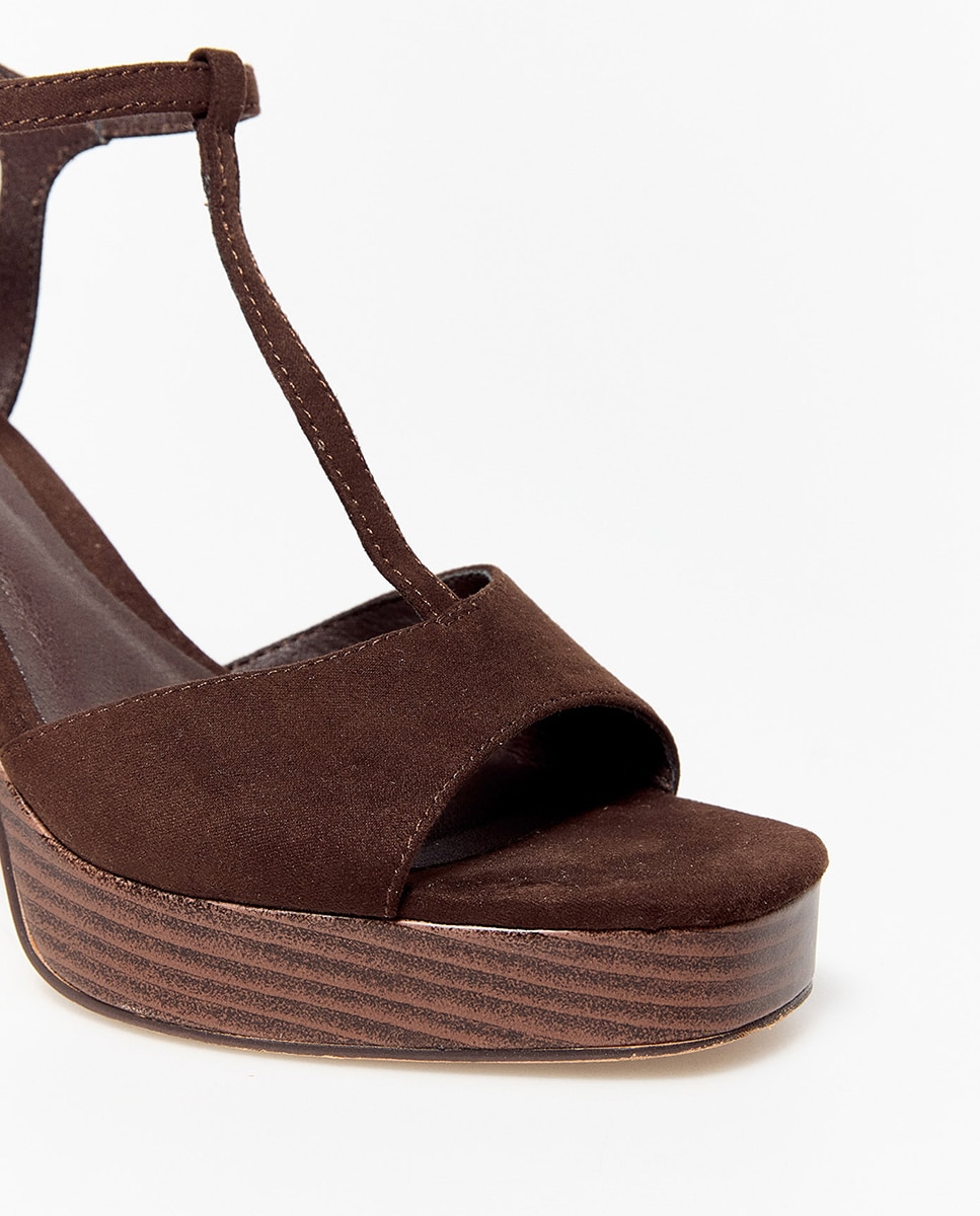Sandálias com Plataforma Chocolate-4