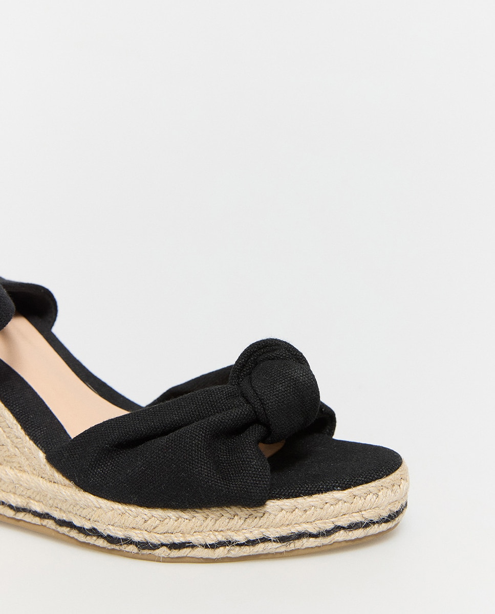 Alpercatas Básicas com Nó Preto-3
