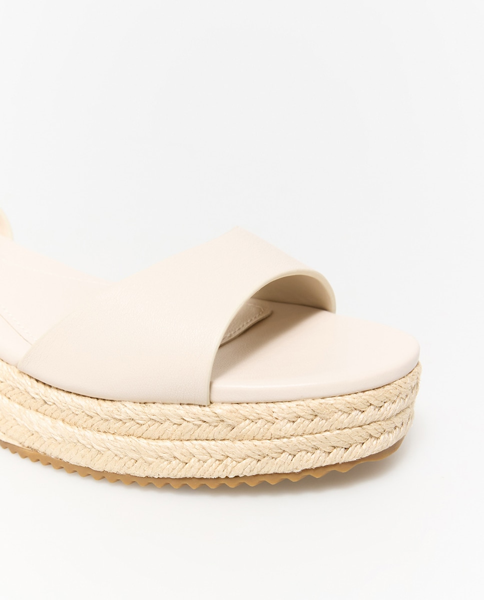 Sapatos de Cunha Baixa Básicos Cru-3