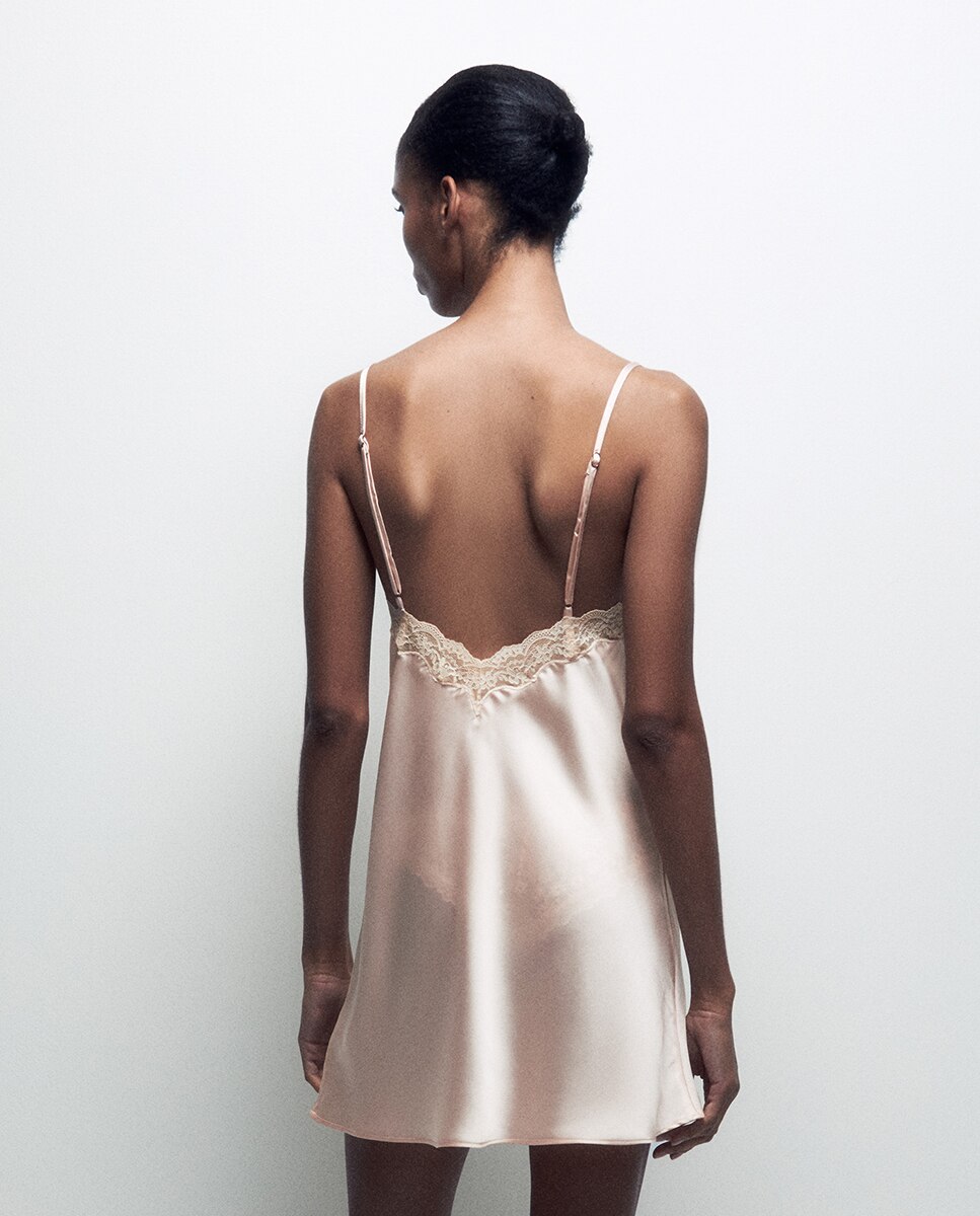 Camisa de Dormir Acetinada Rosa-pálido-4