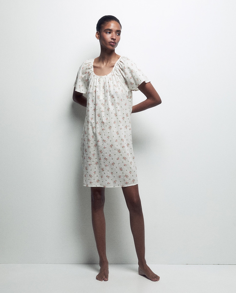 Imagem 0 de Camisa de dormir com estampado floral