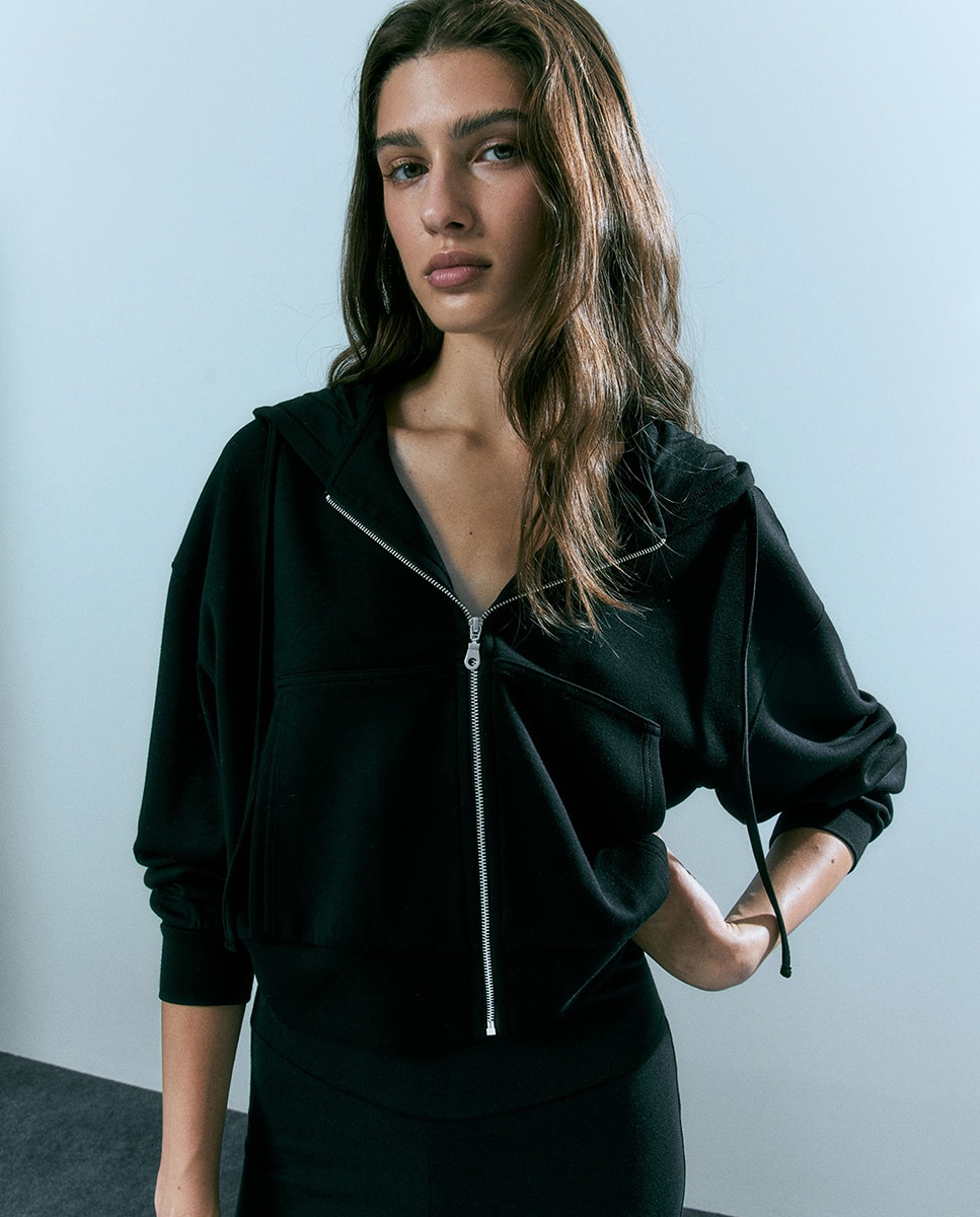 Sweatshirt com capuz Preto-5