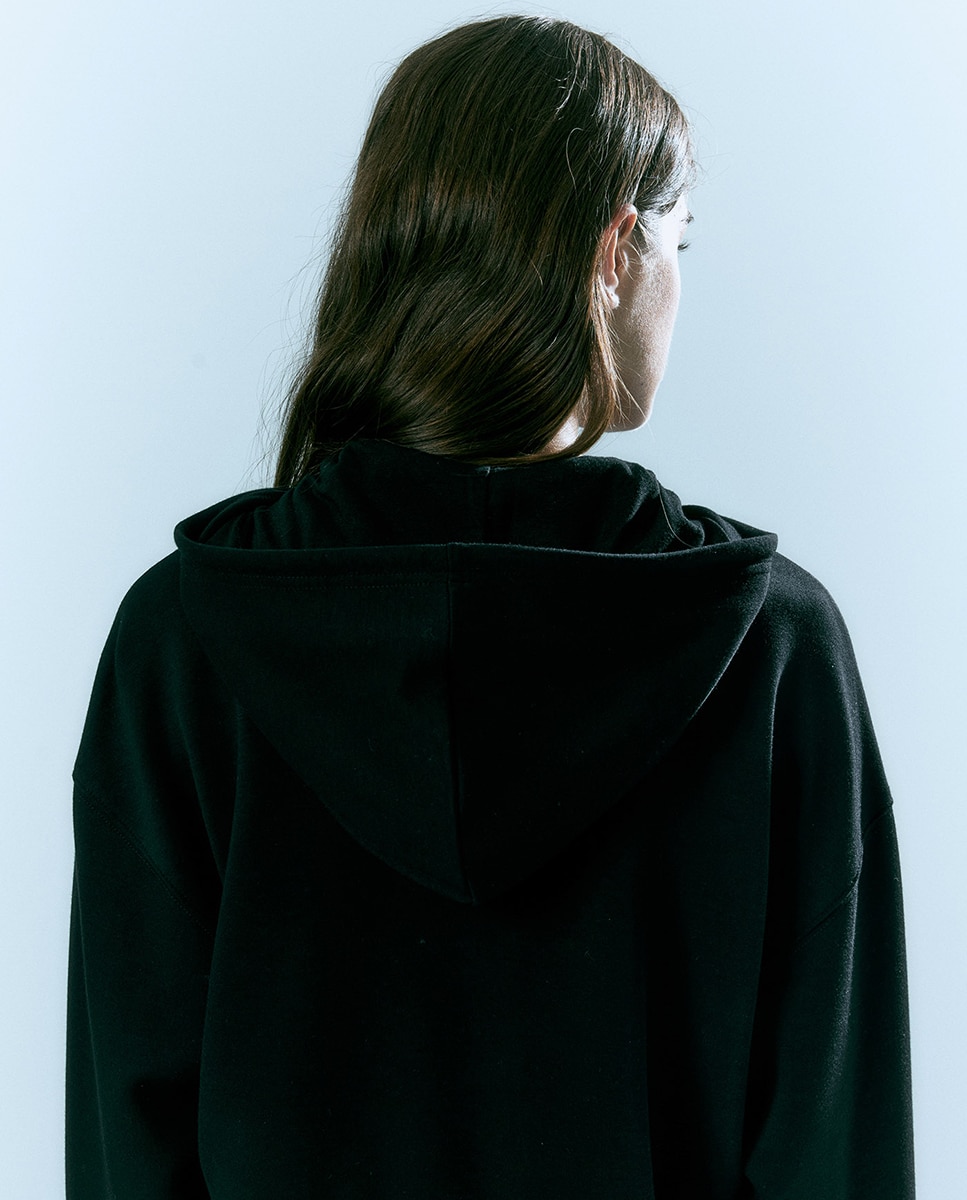 Sweatshirt com capuz Preto-8