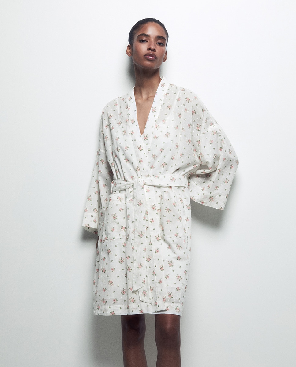 Robe com Florzinhas em Plumetti Cru-2