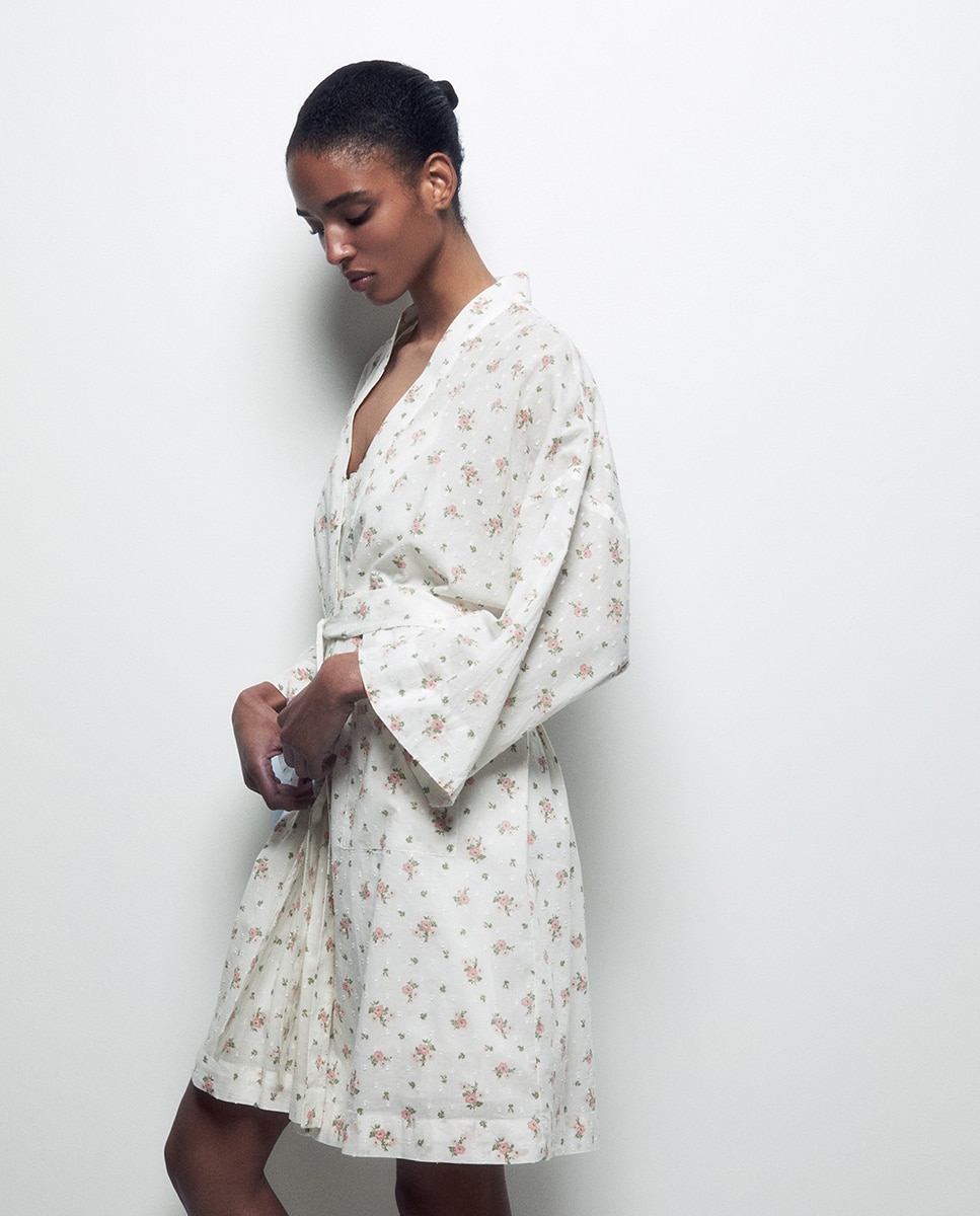 Robe com Florzinhas em Plumetti Cru-4