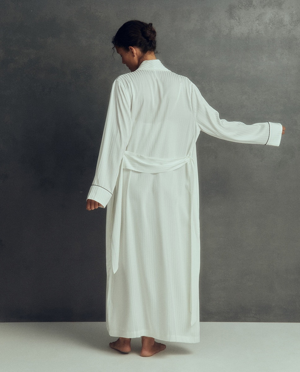 Robe Acetinado às Riscas 130 Marfim-4