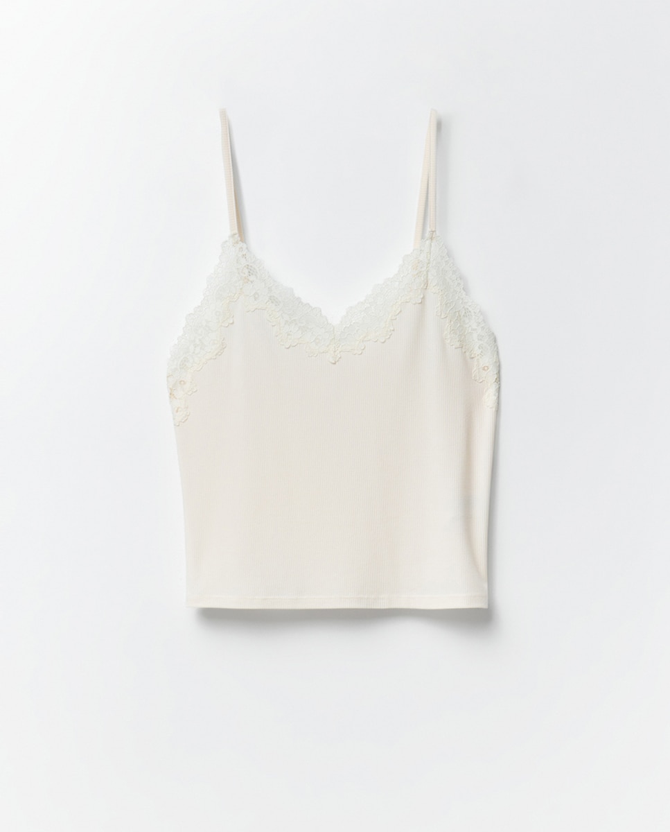 T-shirt lisa com renda Cru-5
