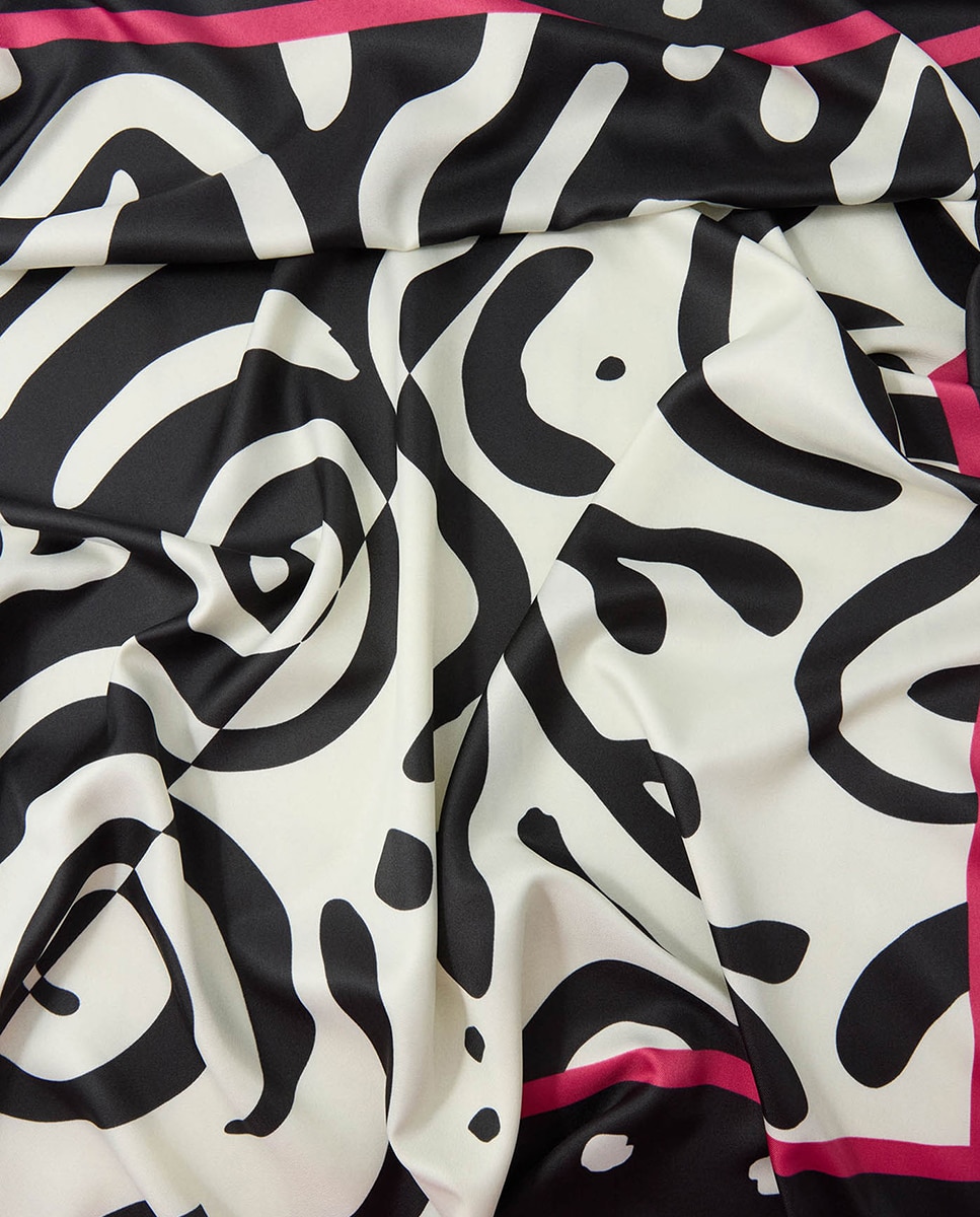Bandana Bicolor Abstrata Preto-2