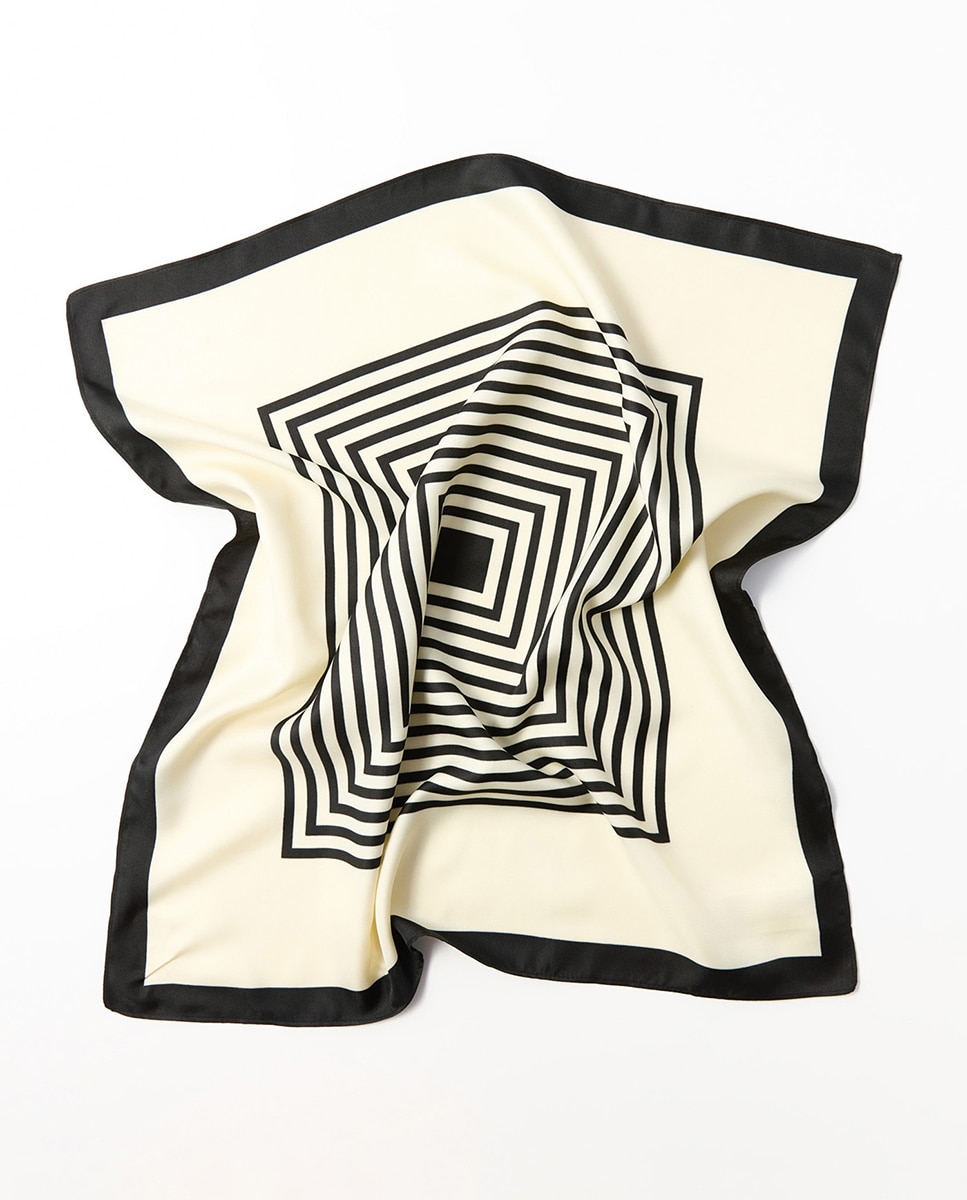 Conjunto de Bandanas com Estampado Floral Preto-3