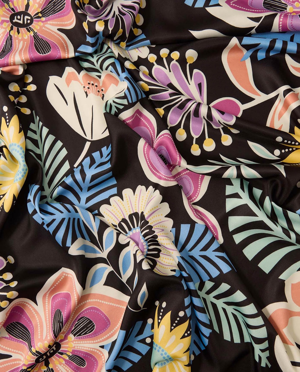 Bandana Escura com Estampado Floral Multicolor-2