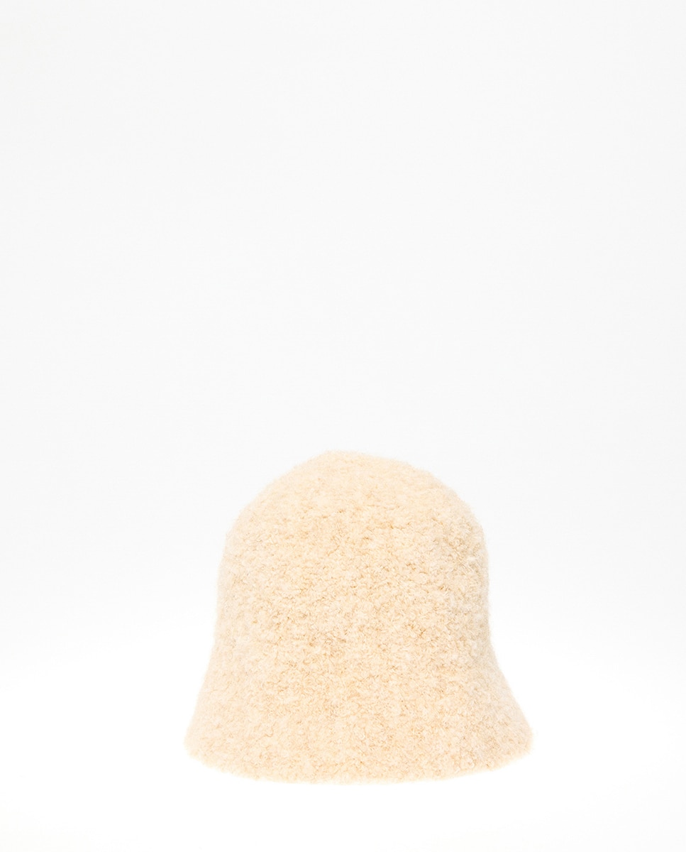 Imagem 0 de Gorro em Forma de Sino com Pelo de Borrego