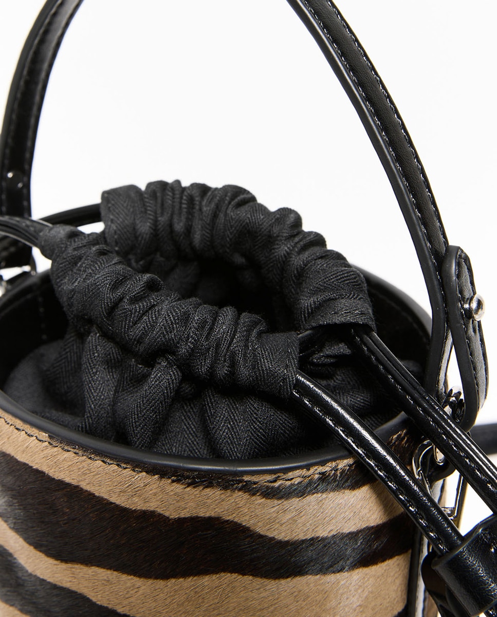 Mala Bucket em Pele Bovina 520 Caqui-4