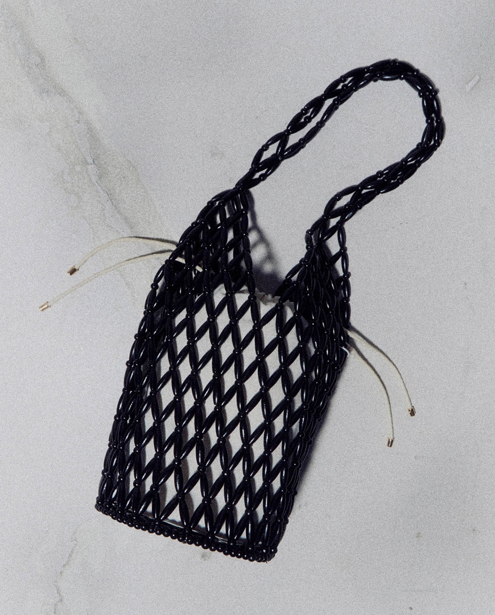 Mala de Ombro com Missangas Preto-1