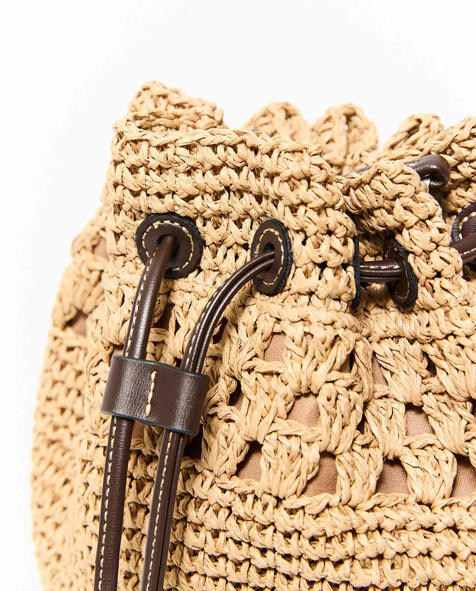 Mini Mala Arredondada de Ráfia Camel-2