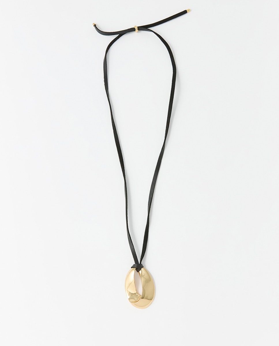 Colar com Argola de Couro Ouro-1
