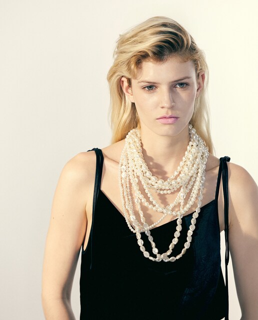 Imagem 0 de Gargantilha Multi-Pérolas