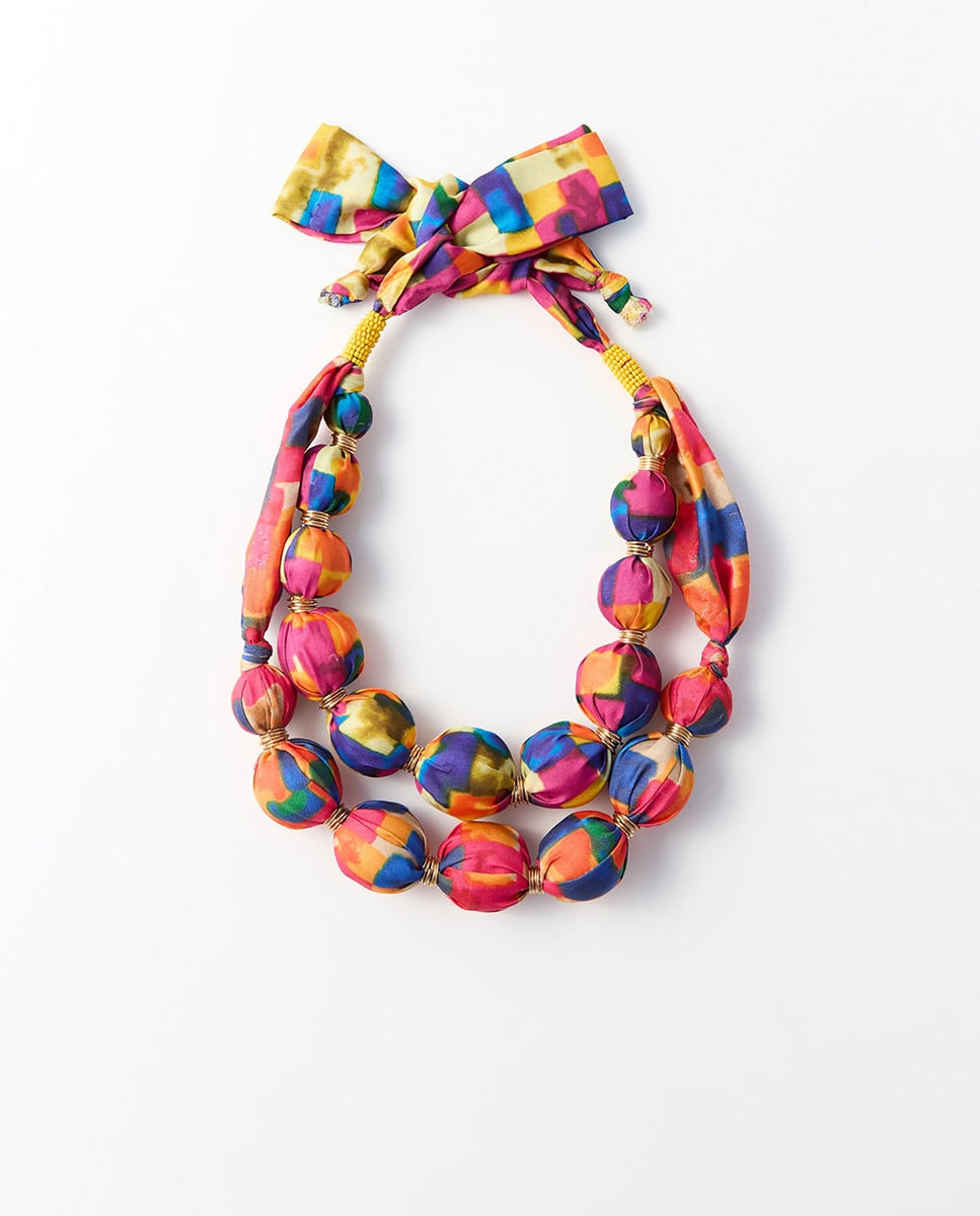 Imagem 0 de Gargantilha com Bolas